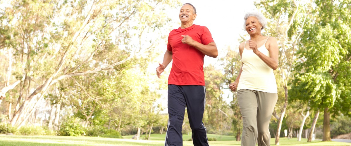 Senior couple walking for a healthy lifestyle